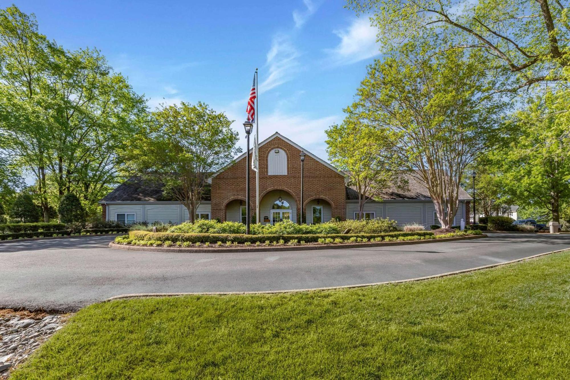 Hilton Vacation Club The Historic Powhatan Williamsburg Exterior photo